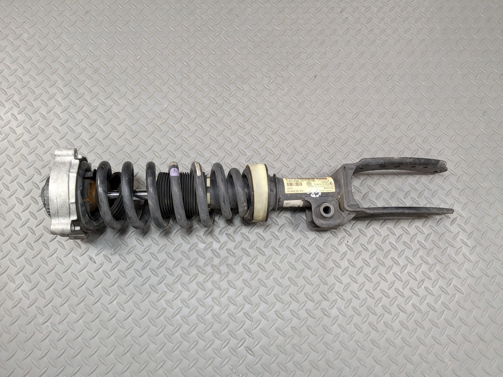 04 - 10 VOLKSWAGEN TOUAREG OEM SHOCK STRUT ABSORBER FRONT RIGHT PASSENGER SIDE