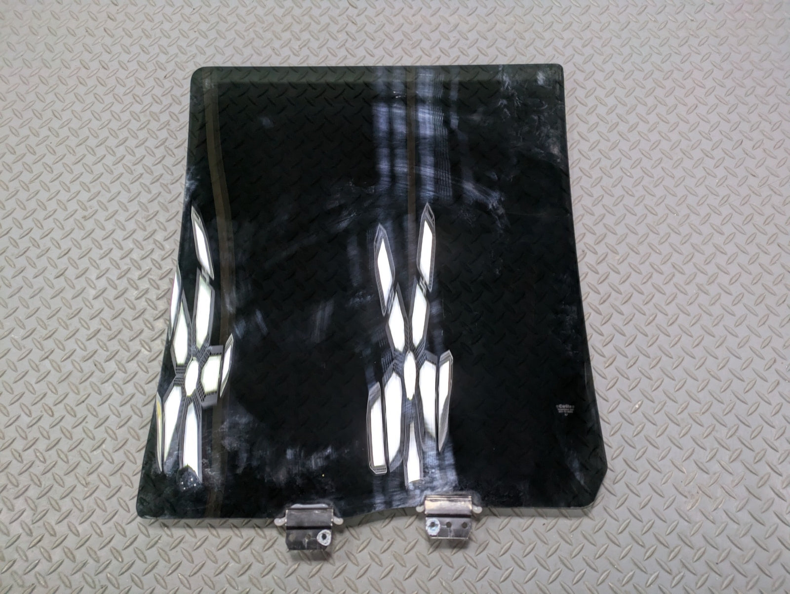 03 - 06 OEM LINCOLN NAVIGATOR REAR RIGHT SIDE DOOR WINDOW GLASS WITH PRIVACY TIN