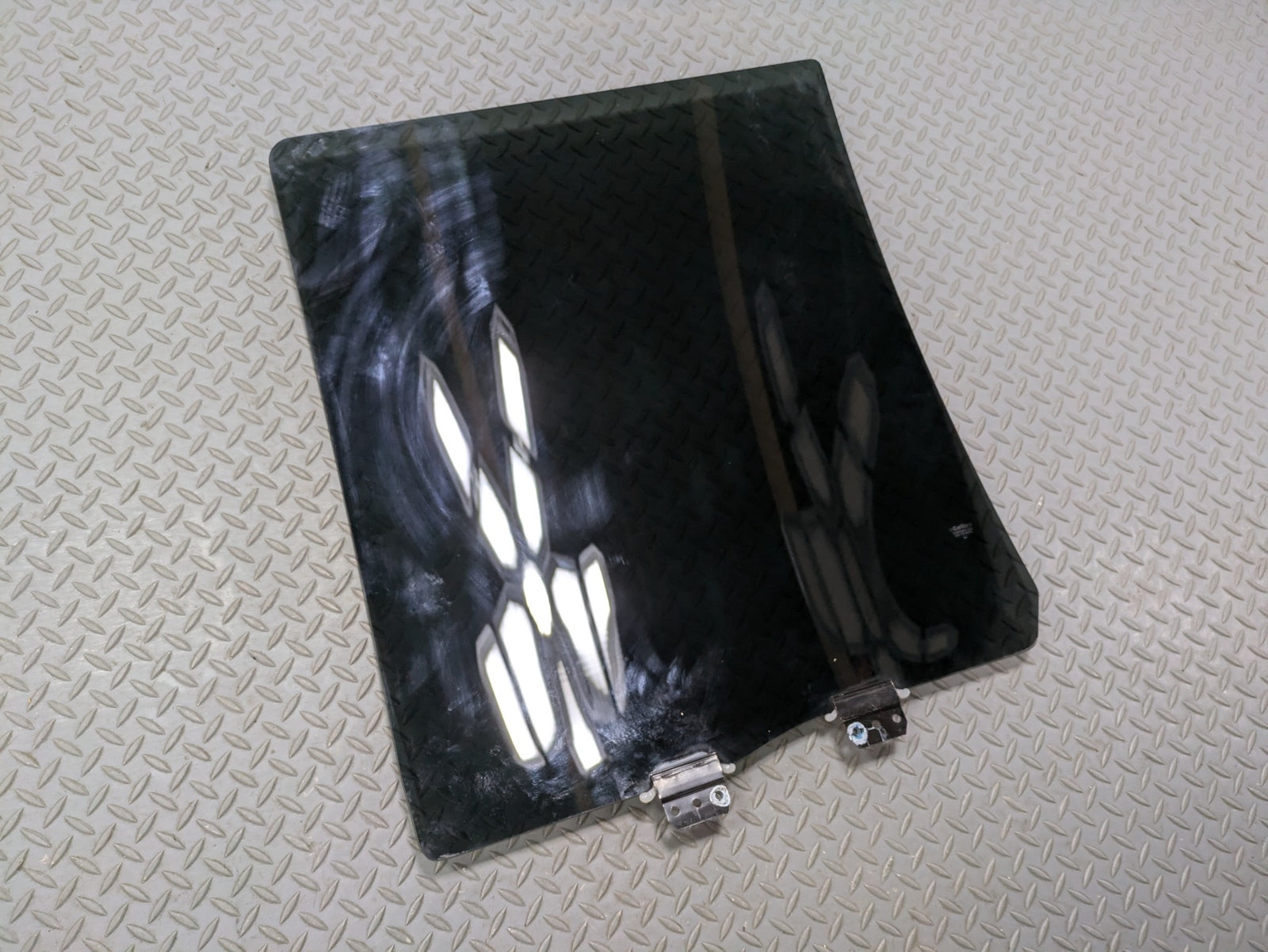 03 - 06 OEM LINCOLN NAVIGATOR REAR RIGHT SIDE DOOR WINDOW GLASS WITH PRIVACY TIN