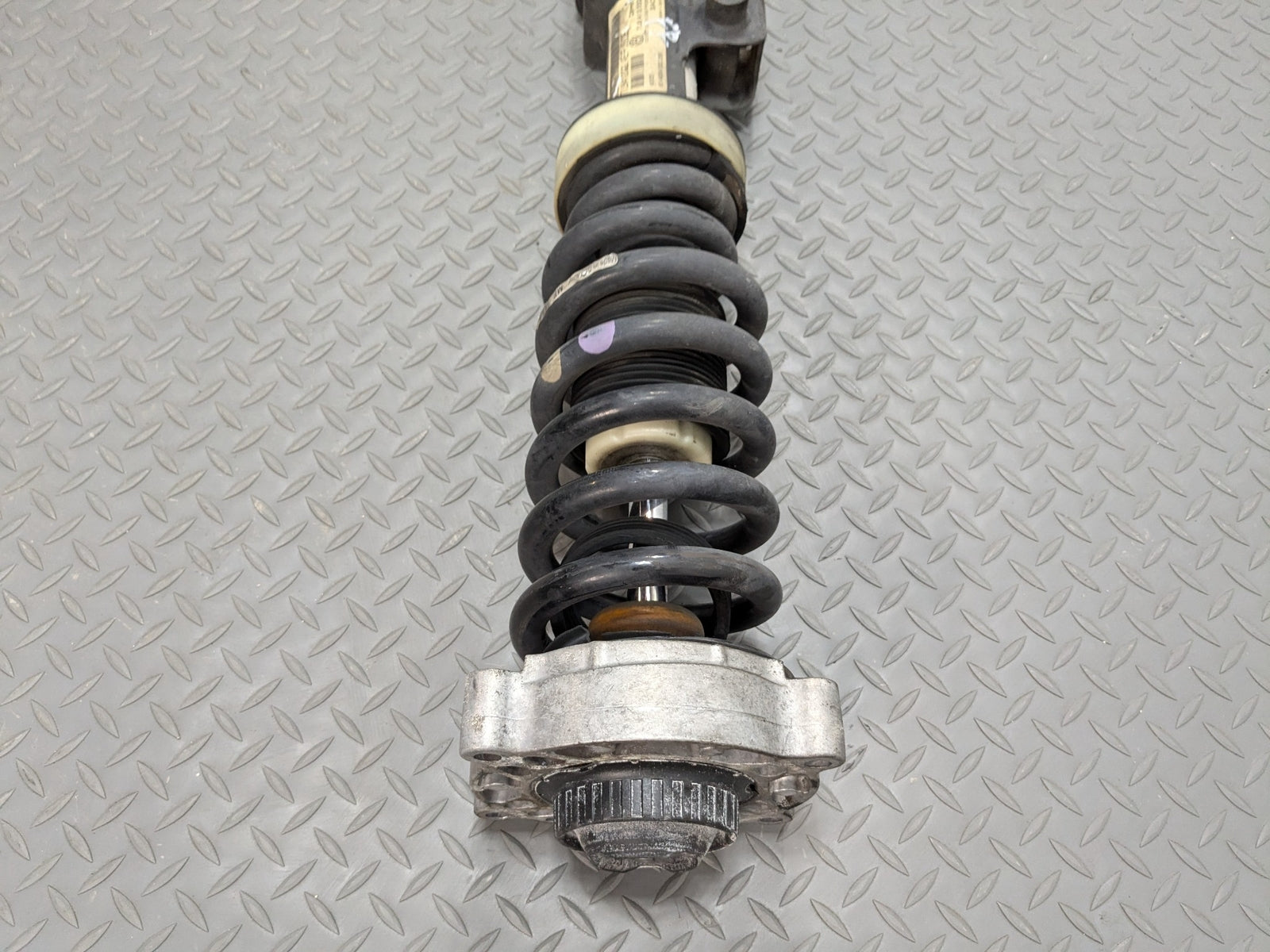 04 - 10 VOLKSWAGEN TOUAREG OEM SHOCK STRUT ABSORBER FRONT RIGHT PASSENGER SIDE
